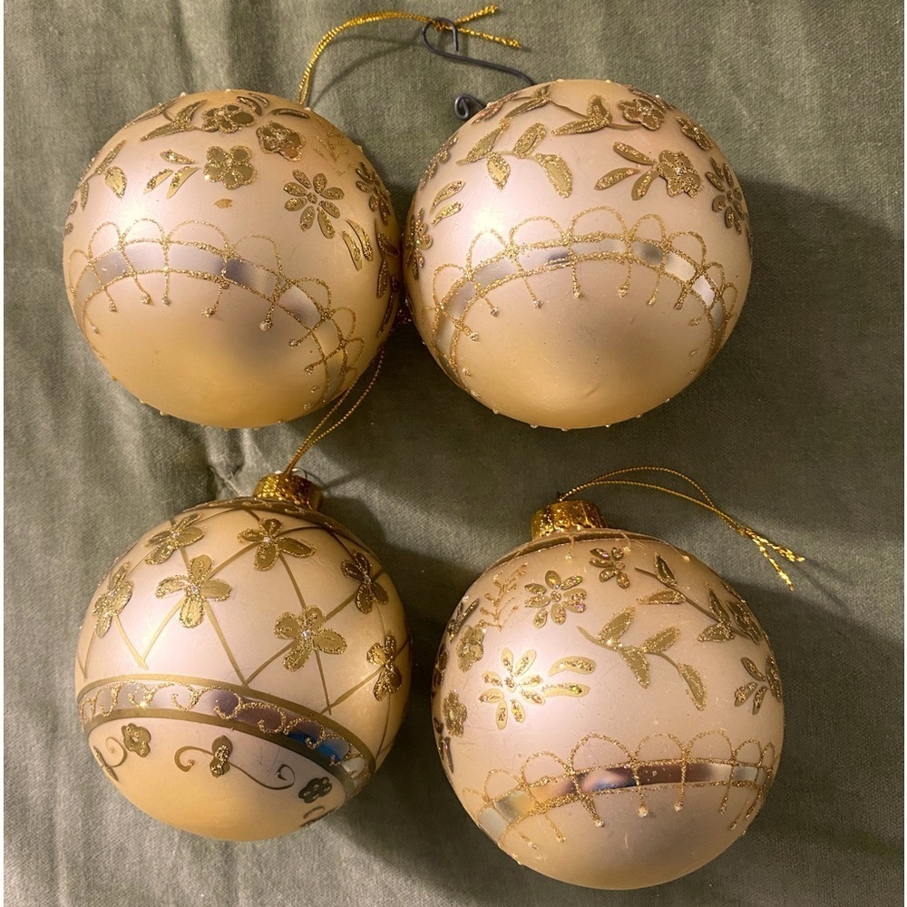 Unique Treasures gold glitter on gold Christmas tree ornaments set of 4 OSCH